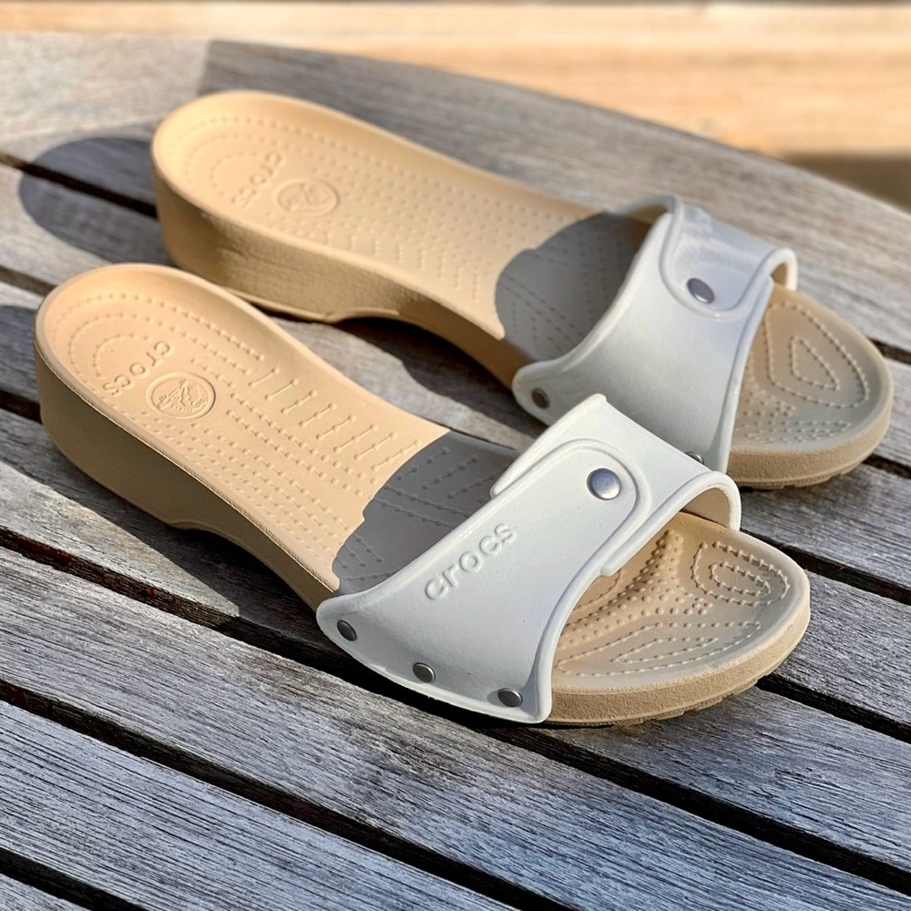 White Crocs x Dr Scholl’s Sz 8 Slides